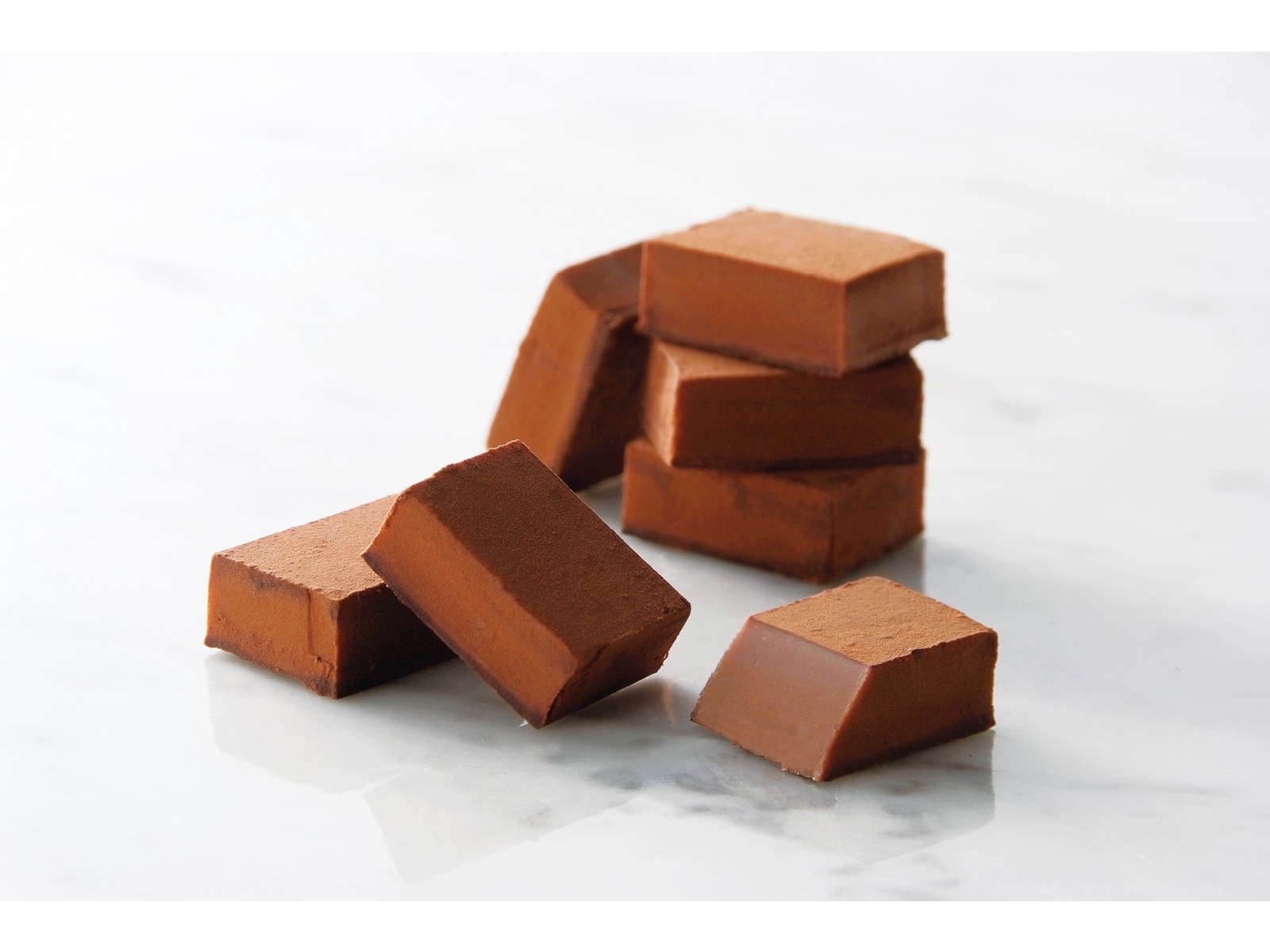 ロイズコンフェクト 生チョコレート[オーレ] 1箱（20粒入）| コープ 
